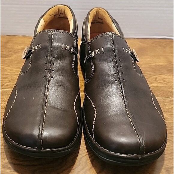 Clarks Womens Shoes Brown Leather Size 8.5 M Slip On Comfort Unstructured Loop - Picture 3 of 11